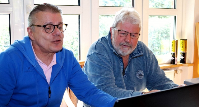 Michael Schiederig und Werner Schulz (Turnierleitung LTCE LK-Turnier)