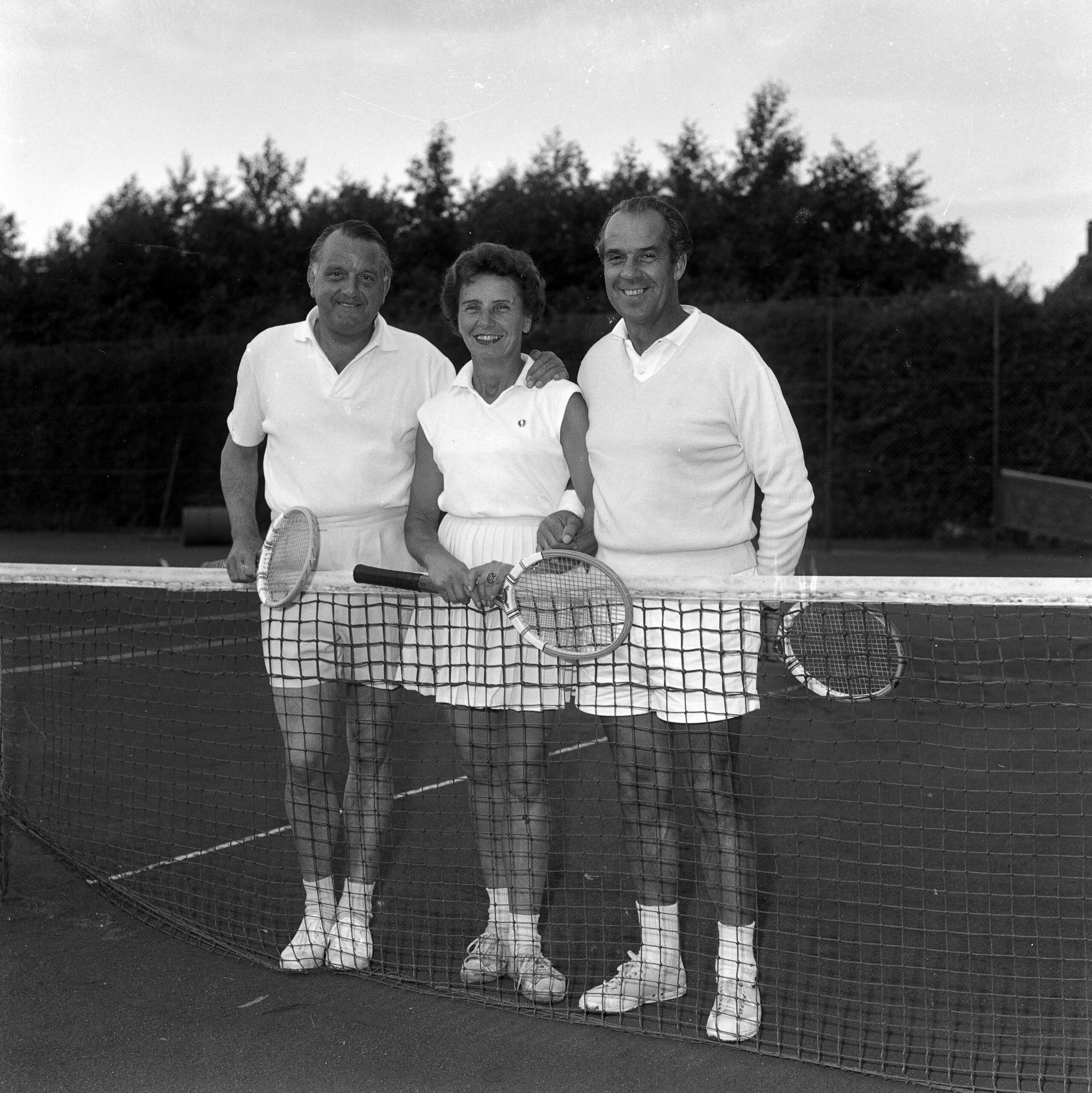 Foto_Koop_L128_Lawn_Tennis_Club_vl_Bruno_Jess_Gertrud_Oesting_Hans_Lehmann_02_JPG