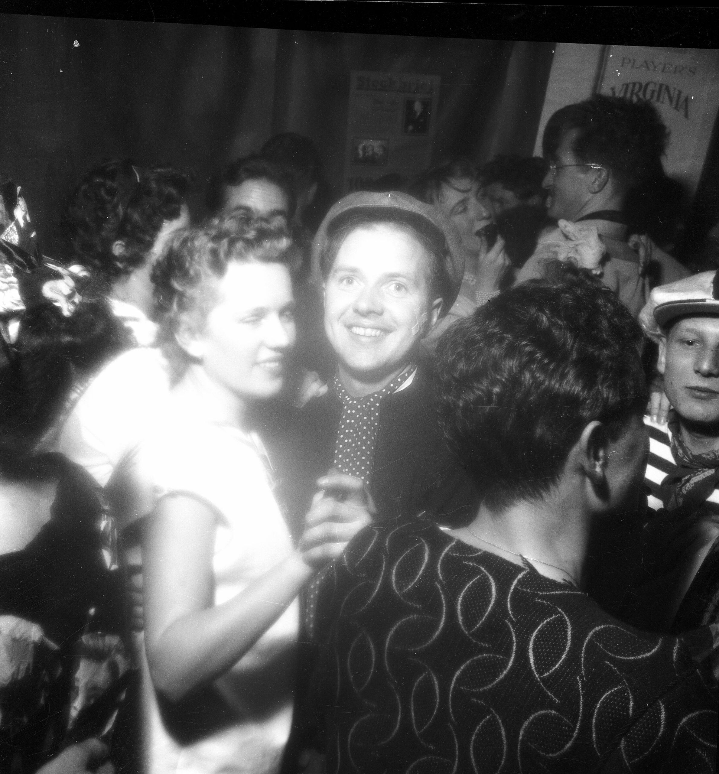 Foto_Koop_L128_Tennisclub_Fasching_02_1956_14_JPG